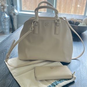 Tory Burch bundle (purse + wallet)